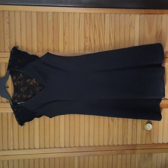 Connected Apparel Sleeveless Lace Sheath Dress Size 6 - Picture 1 of 5